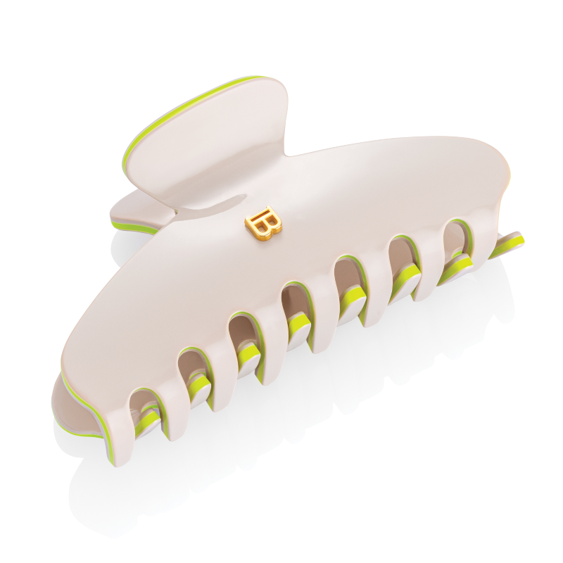 Hair Pinch Medium Limited Edition SS22 Tan